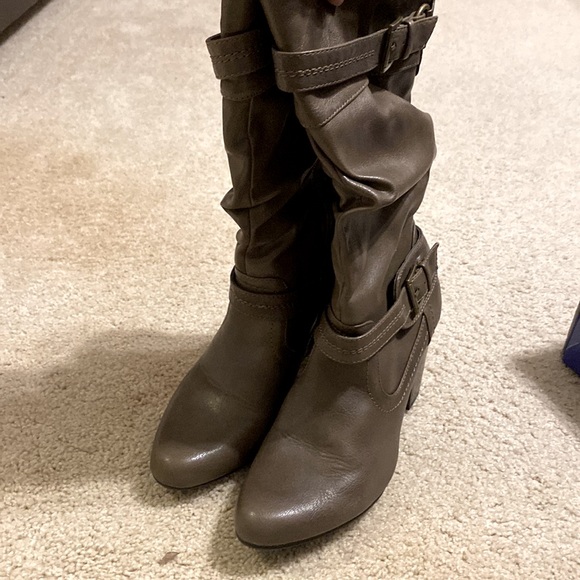 Women’s boots with heel size 8 - Picture 3 of 4